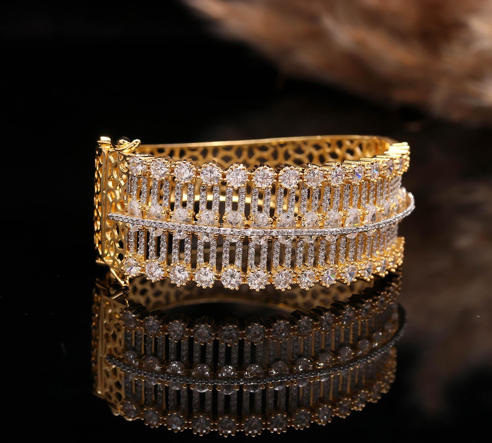 Radiant Gold-Plated Elegant Crystal-Cut Bangle – Glamorous Bridal & Party Jewelry for Women